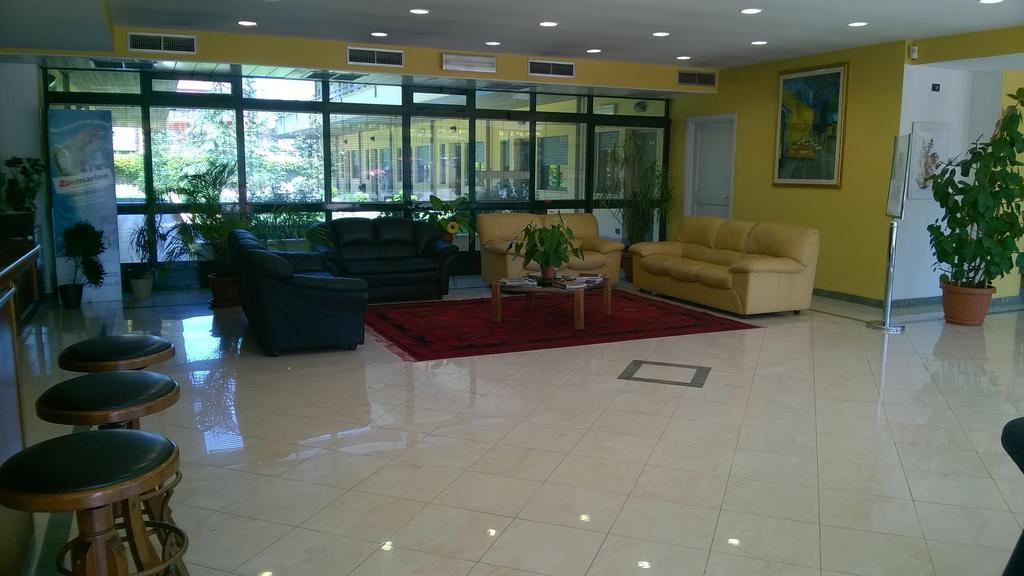 Hotel Laurence Roma Ngoại thất bức ảnh