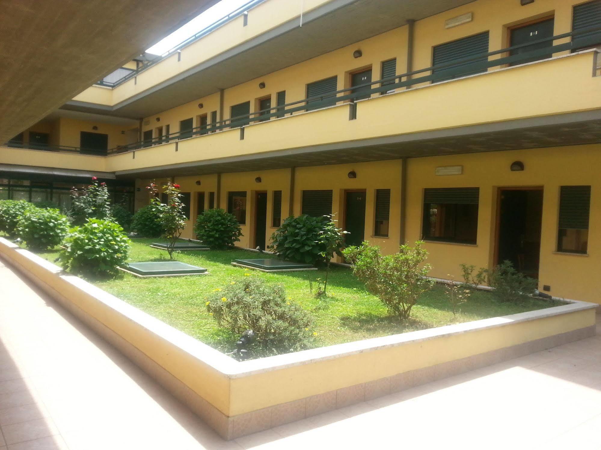 Hotel Laurence Roma Ngoại thất bức ảnh